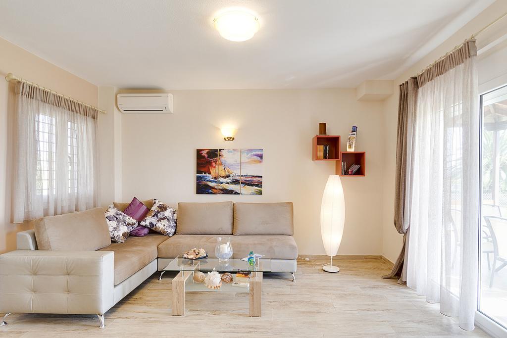 Villa Nefeli - Akti Salonikiou A آغيوس نيكولاوس المظهر الخارجي الصورة